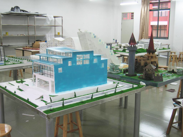 ����ģ�͹�˾������ģ������